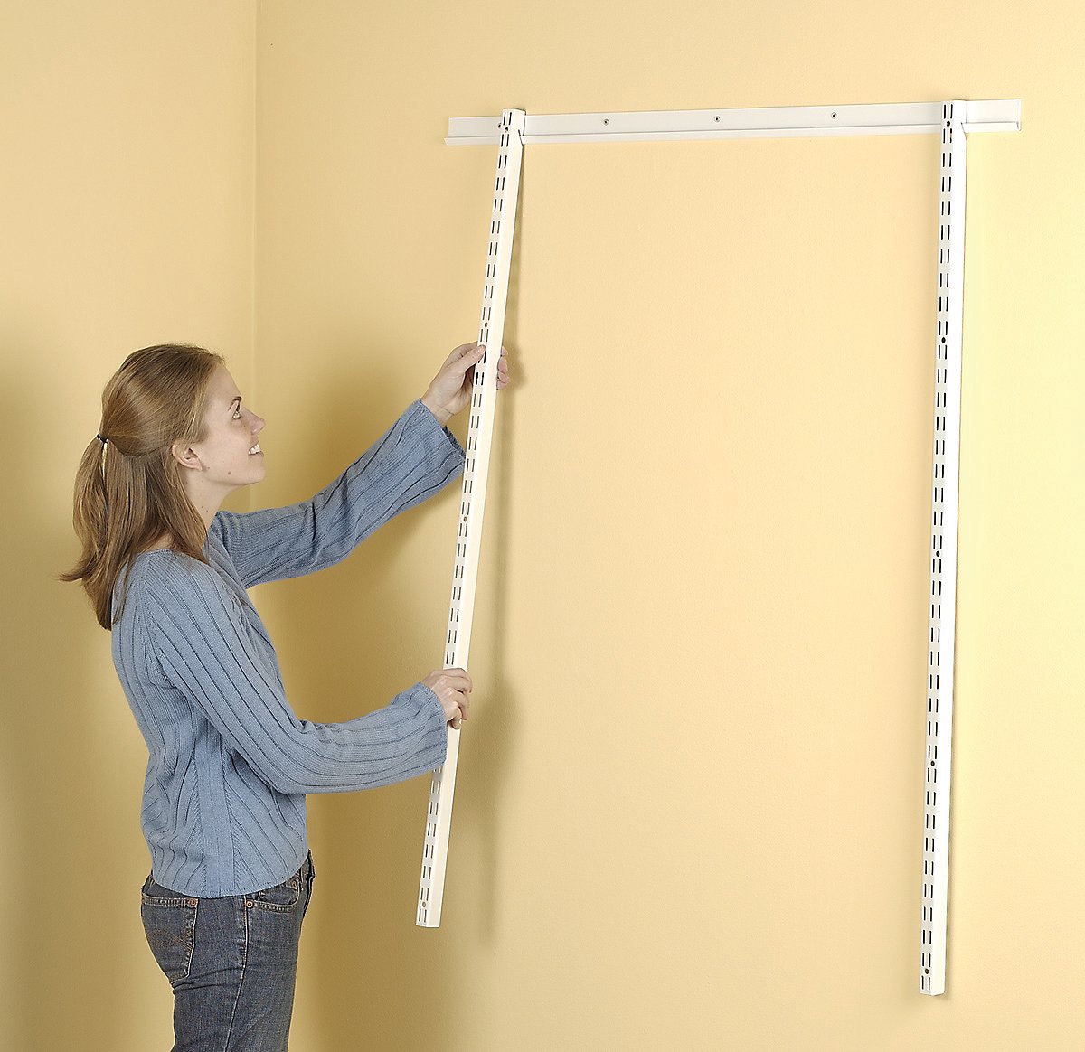 Rubbermaid Fast Track Upright Hardware 47.5" White Durable Ideal for Pantries Linen Closets Laundry Rooms Utility Rooms - Image 4