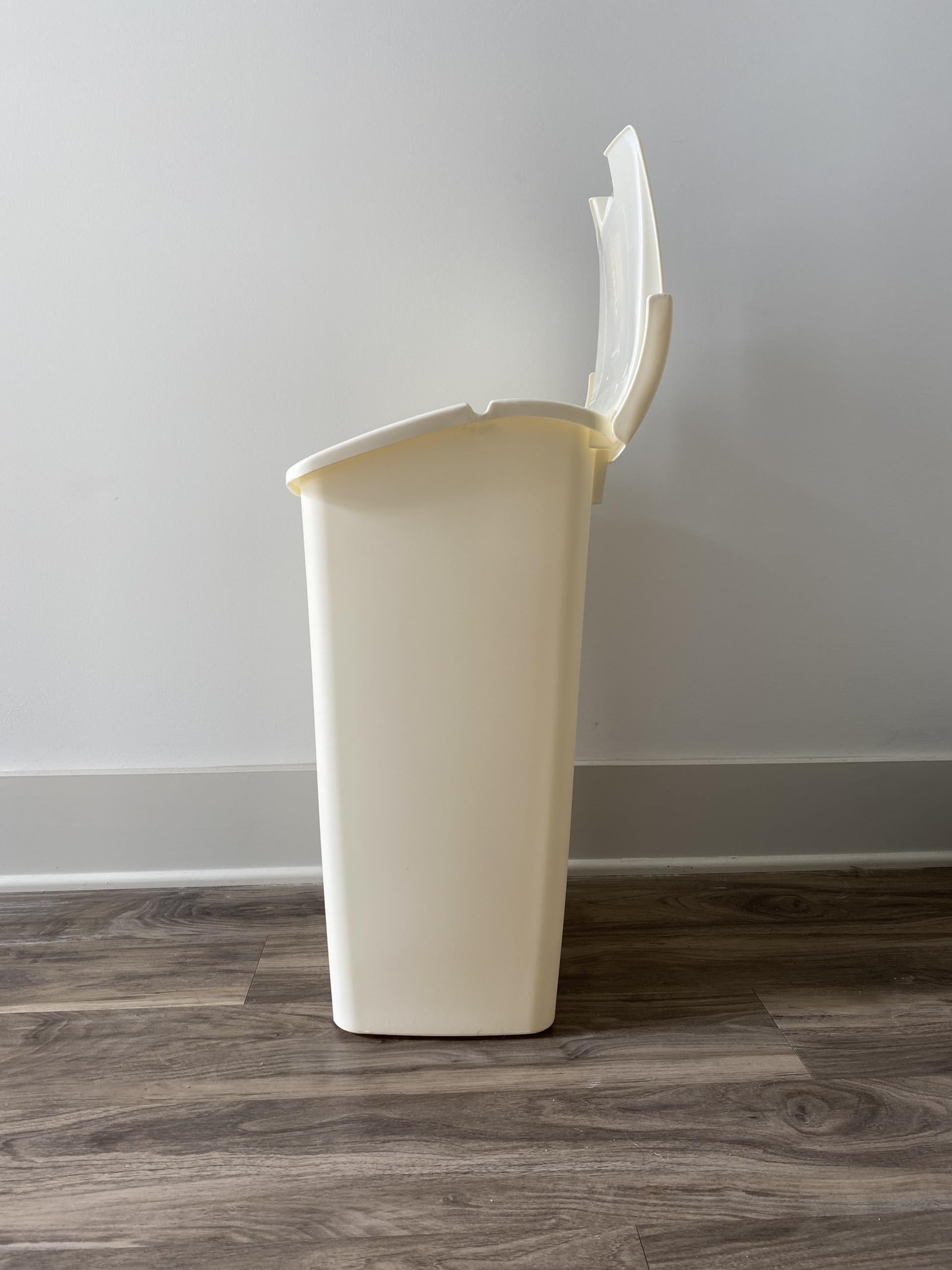 Rubbermaid FG280300BISQU Dual-Action Swing Lid Trash Can for Home, Kitchen, and Bathroom Garbage, 11.3 Gallon, Off-White Bisque, 45-quart, Tan - Image 4