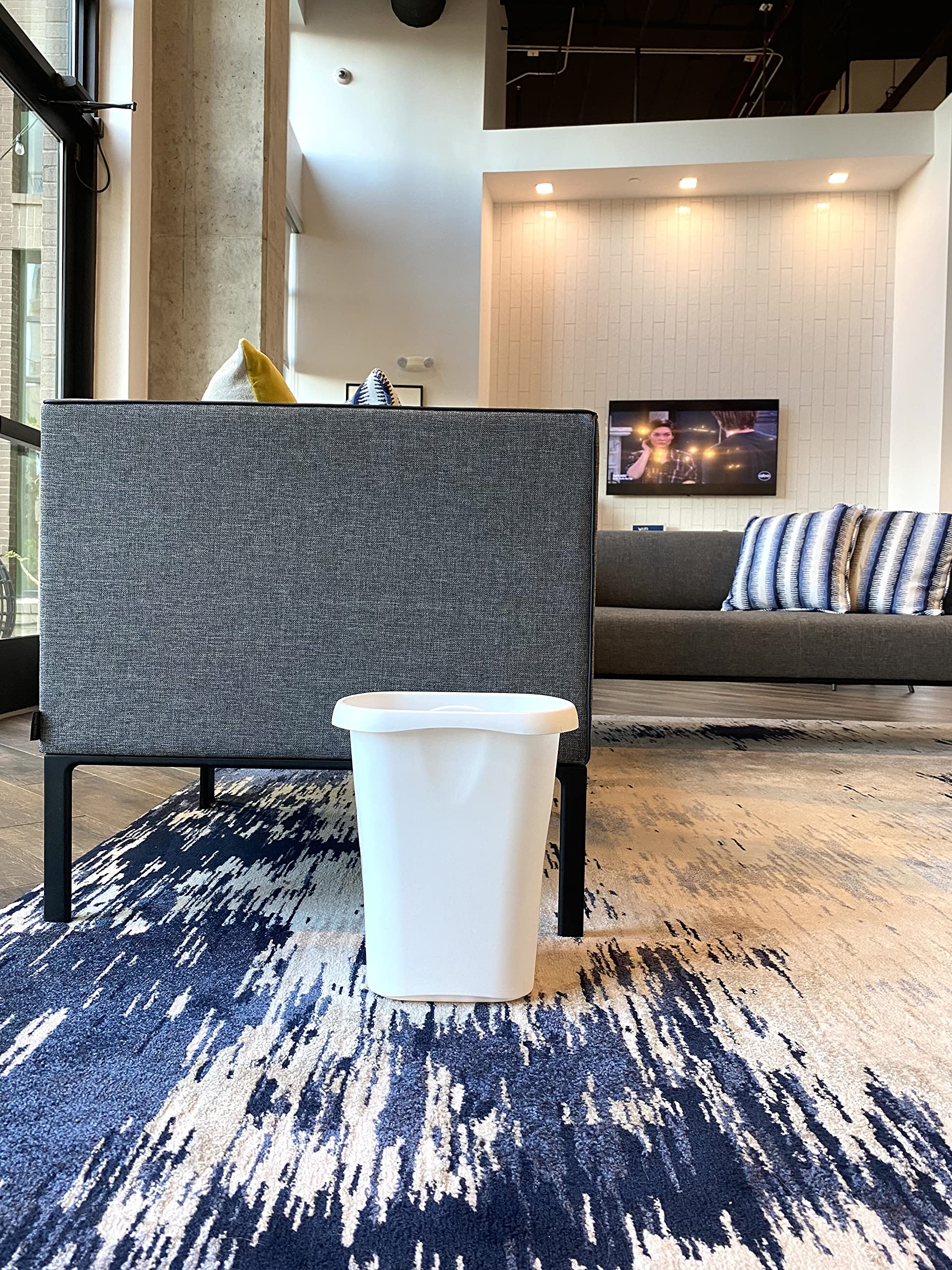 Rubbermaid Rectangular Open Top Trash Can, 3-Gallon/12-Quart, White, for Under Counter/Kitchen/Office/Bedroom/Bathroom - Image 4